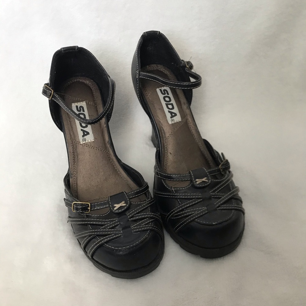 vintage SODA heels